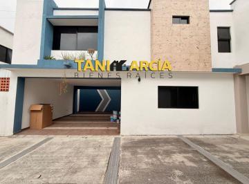 Casa de 3 habitaciones, Córdoba · Vendo 2 Casas Nuevas Super Céntricas en Córdoba! Privada de 3 Casas con Portón Eléctrico.