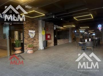 Local comercial · 170m² · 76 Estacionamientos · Locales en Renta en Centro de Monterrey