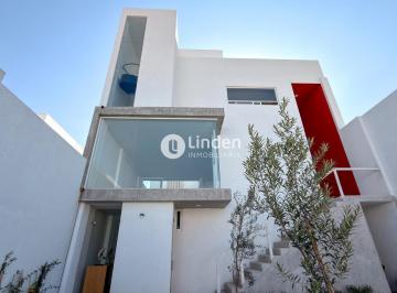 Departamento · 131m² · 2 Recámaras · 2 Estacionamientos · Departamentos en Venta en San Jacinto, Zona Santiago Momoxpan.