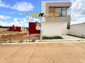Casa Venta de 3 habitaciones · Vendo Bella Casa Lista en 1 Semana en Fraccionamiento Privado en Fortín!.