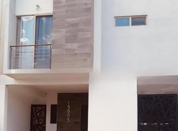 Casa · 1m² · 3 Recámaras · 2 Estacionamientos · Casa en Renta Monteverde