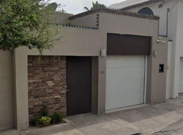 Casa de 4 habitaciones, Monclova · Casa en Venta. Colonia Guadalupe. Monclova, Veracruz