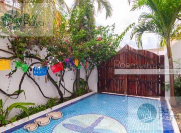 Edificio de 9 habitaciones, Solidaridad · Edificio Comercial in Playa del Carmen