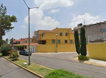 Casa de 4 habitaciones, Cuautitlán Izcalli · Casa en Venta, Colonia Jardines del Alba, por Remate, Excelente Oportunidad de Inversión