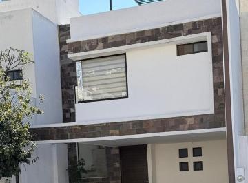 Casa · 172m² · 3 Recámaras · 2 Estacionamientos · Casa Amueblada en Renta, Lomas Punta del Este, León Gto.