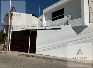 Casa · 175m² · 3 Recámaras · 1 Estacionamiento · Venta Casa Col Romero Vargas Zona Forjadores