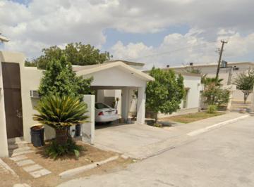 Casa de 3 habitaciones, Monclova · Casa en Venta. Colonia Bugambilias. Monclova, Coahuila