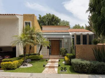 Casa · 780m² · 4 Recámaras · 4 Estacionamientos · Casa de Lujo en Venta Villa Magna, Zona Ánimas, Puebla.