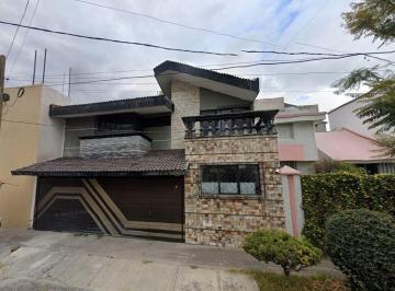 Casa de 5 habitaciones, Puebla · Casa en Venta en El Mirador, Puebla