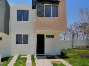 Casa de 4 habitaciones, Aguascalientes · 4 Recamaras Una de Ellas en Planta Baja con Baño Completo en Rancho Santa Mónica en Coto