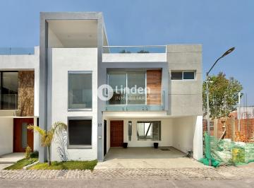 Casa · 281m² · 3 Recámaras · 2 Estacionamientos · Casa en Venta en Fraccionamiento Residencial Kinara, Zona San Bernardino Tlaxcalancingo