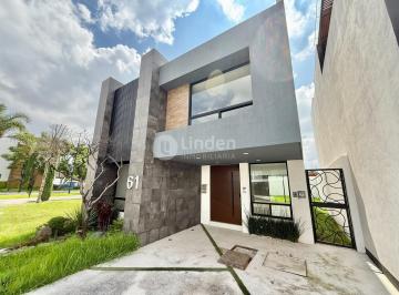 Casa · 297m² · 4 Recámaras · 2 Estacionamientos · Casa en Venta en Parque Sonora, Lomas de Angelópolis, Puebla