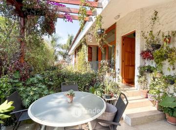 Casa · 398m² · 3 Recámaras · 2 Estacionamientos · Casa en Venta en Cerrada La Carñana, San Pedro Cholula, Puebla.