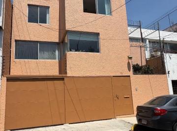Casa de 4 habitaciones, Alvaro Obregón · Excelente Amplia Casa en Lomas de Tarango, Ao