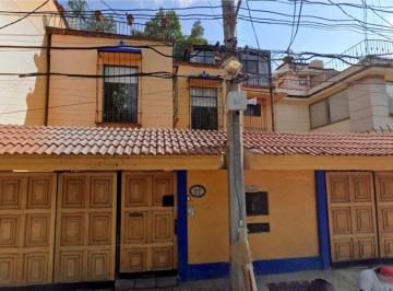 Casa de 4 habitaciones, Alvaro Obregón · Casa en Venta. Pueblo Tlacopac. Álvaro Obregón, Cdmx