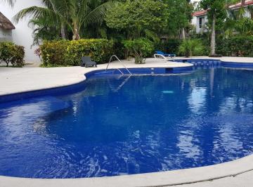Casa en condominio · 200m² · 3 Recámaras · 4 Estacionamientos · Playacar Casa en Renta Amueblada