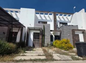 Casa en condominio de 3 habitaciones, Morelia · Casa en Venta en Fraccionamiento Puerta Victoria