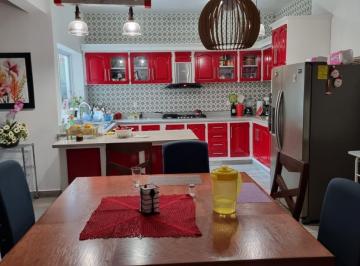 Casa · 357m² · 4 Recámaras · 10 Estacionamientos · Casa y Tereno en Venta en Presa Escondida Seccion Country Club, Tepeji del Rio, Hidalgo