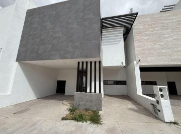 Casa de 3 habitaciones, San Luis Potosí · Casa en Venta en Campo Azul en San Luis Potosi con Roof Garden y Área de Asador
