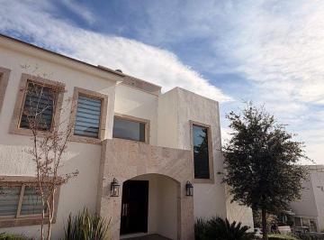 Casa de 3 habitaciones, Chihuahua · Casa en Venta Bosques de San Francisco