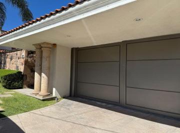 Casa de 3 habitaciones, León · Residencia con 1491 m² de Terreno, 3 Recámaras en Venta y Renta en Balcones del Campestre