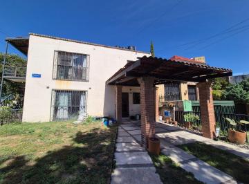 Casa de 5 habitaciones, Zapopan · Casa en Venta. Amplia y Versátil Propiedad en Jardines del Sol