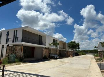 1 · Casa en Venta en Privada Conkal Merida Yucatan