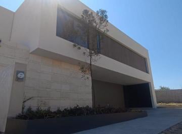 Casa de 4 habitaciones, Querétaro · Casa en Venta, La Vista Priv. Puerta La Vista II