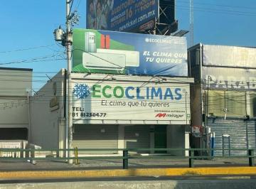 Local comercial · 110m² · 1 Estacionamiento · Local en Monterrey