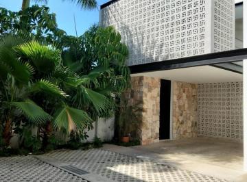 Casa · 128m² · Se Vende Casa con Piscina en Temozón Norte, Mérida Yucatán