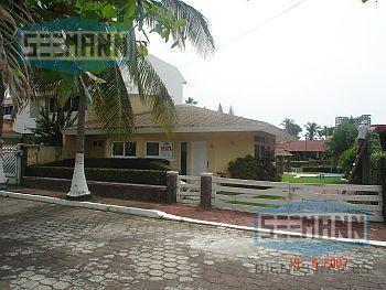 Casa · 150m² · 1 Recámara · Dirección: Calle Punta Villa Rica # 8, Fraccionamiento El Estero, Boca del Río, Veracruz