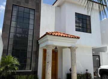 Casa de 3 habitaciones, Zapopan · Casa en Venta Bugambilias Country