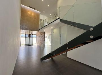 Casa de 4 habitaciones, Mérida · Venta de Casa de 4 Recamaras en Temozon Nte