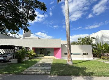 Casa · 250m² · 3 Recámaras · 2 Estacionamientos · Residencia en Renta en Club de Golf La Ceiba