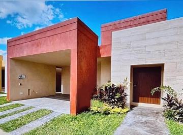 1 · Casa en Venta en Privada Taman Conkal Merida Yucatan