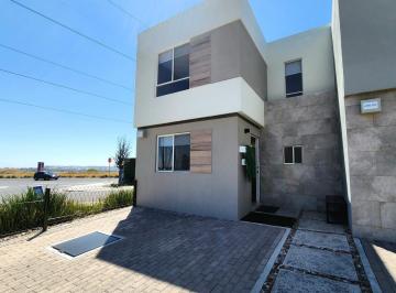 Casa · 88m² · 3 Recámaras · 2 Estacionamientos · Casa en Venta en El Marqués, Querétaro