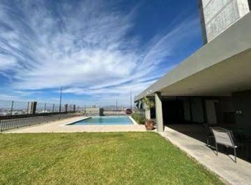Departamento · 73m² · 2 Recámaras · 2 Estacionamientos · Departamento en Planta Baja con Jardín en Venta Torre Nube Tlaquepaque Jalisco