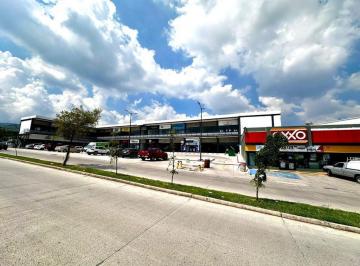 Local comercial · 65m² · 66 Estacionamientos · Local en Renta Plaza Triventi Bosques Santa Anita