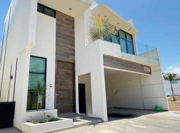 Casa · 3 Recámaras · 2 Estacionamientos · Casa en Renta en Altabrisa Residencial Cerritos Mazatlan