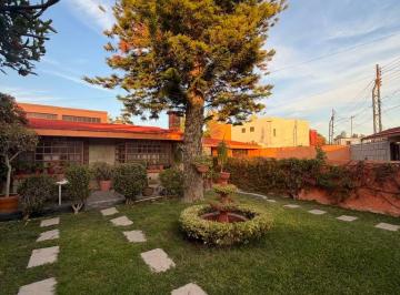 Casa de 3 habitaciones, Querétaro · Casa en Venta de un Piso en Jurica Cerca de La Escuela Jfk