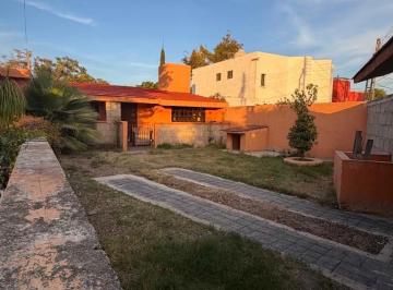 Casa de 1 habitación, Querétaro · Loft de un Piso en Jurica, Ideal Para Remodelar Cerca del Colegio Jfk