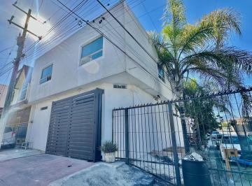1 · Casa en Venta en Guadalupe, a 3 Min del Estadio Bbva