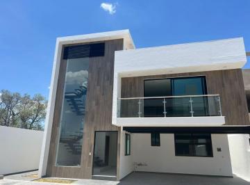Casa en condominio de 4 habitaciones, Metepec · Casa en Venta. Metepec. $8,360,000