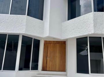 Casa · 380m² · 4 Recámaras · 3 Estacionamientos · Casa en Renta en Calle Musgo Colonia Alamos 3era Seccion Queretaro Queretaro