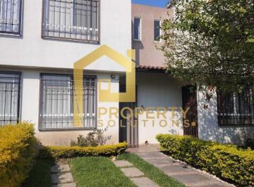 Casa · 90m² · 3 Recámaras · 1 Estacionamiento · Casa en Club de Golf Santa Fe