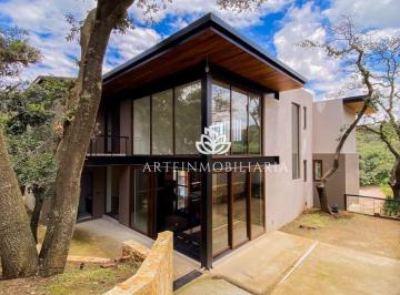 Casa de 4 habitaciones, Atizapán de Zaragoza · Casa en Venta Rancho San Juan. Súper Lujo. 4 Recámaras. 8 Lugares Estacionamiento, 6 Techados.