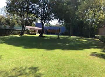 Casa · 180m² · 3 Recámaras · 6 Estacionamientos · Casa en Rancho Cortés