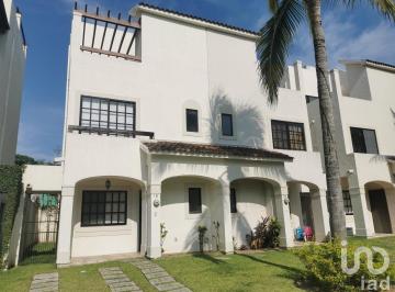 Casa · 185m² · 2 Recámaras · 1 Estacionamiento · Casa en Venta en Quinta Al Andalus Boca del Rio