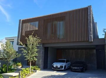 Casa de 3 habitaciones, Santa Catarina · Casa Sorteo Tec 2025