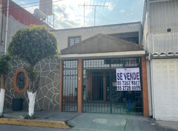 Casa de 4 habitaciones, Atizapán de Zaragoza · Casa en Venta en Lomas de Atizapan, Atizapan de Zaragoza, Estado de México.